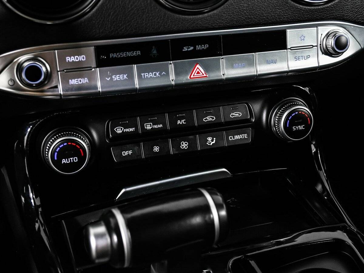 Kia Stinger, 2019 Фото №15