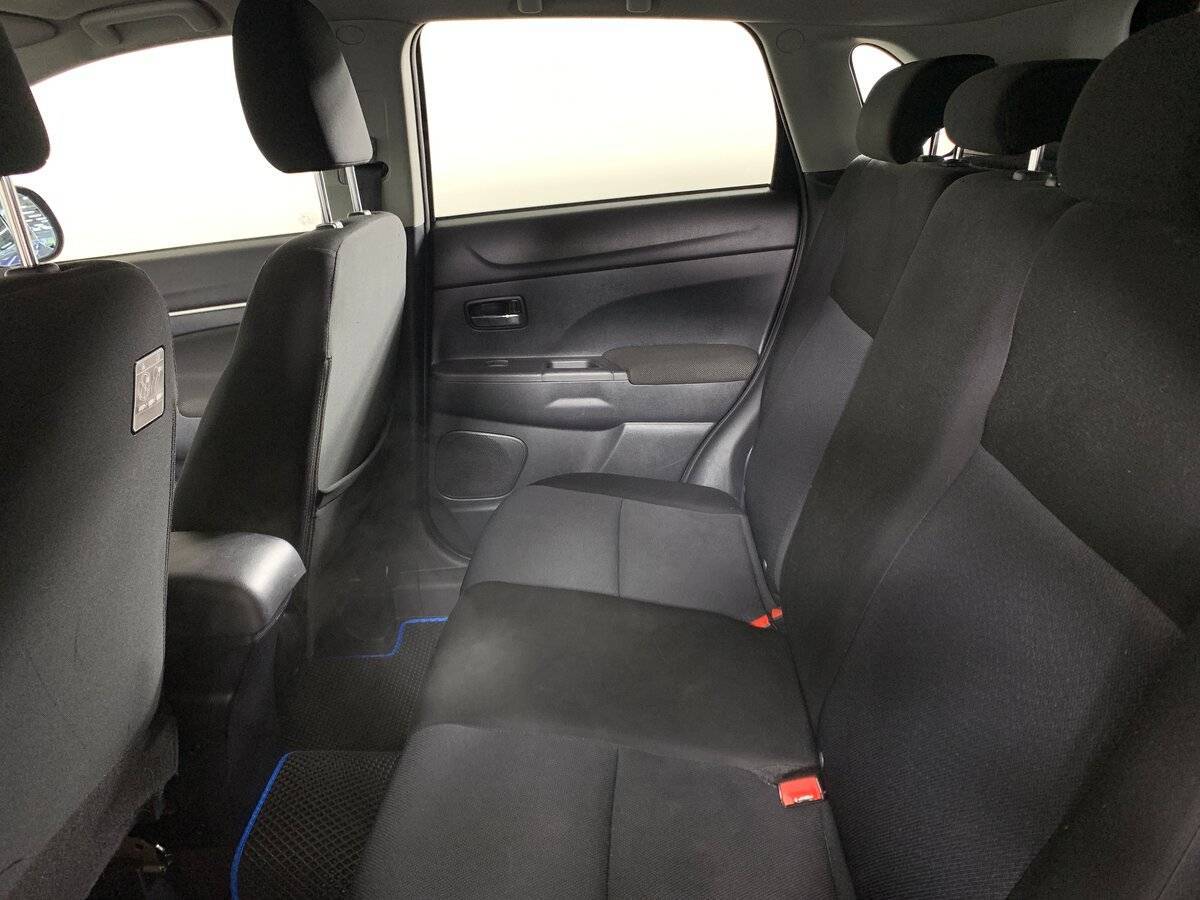 Mitsubishi ASX, 2011 Фото №18