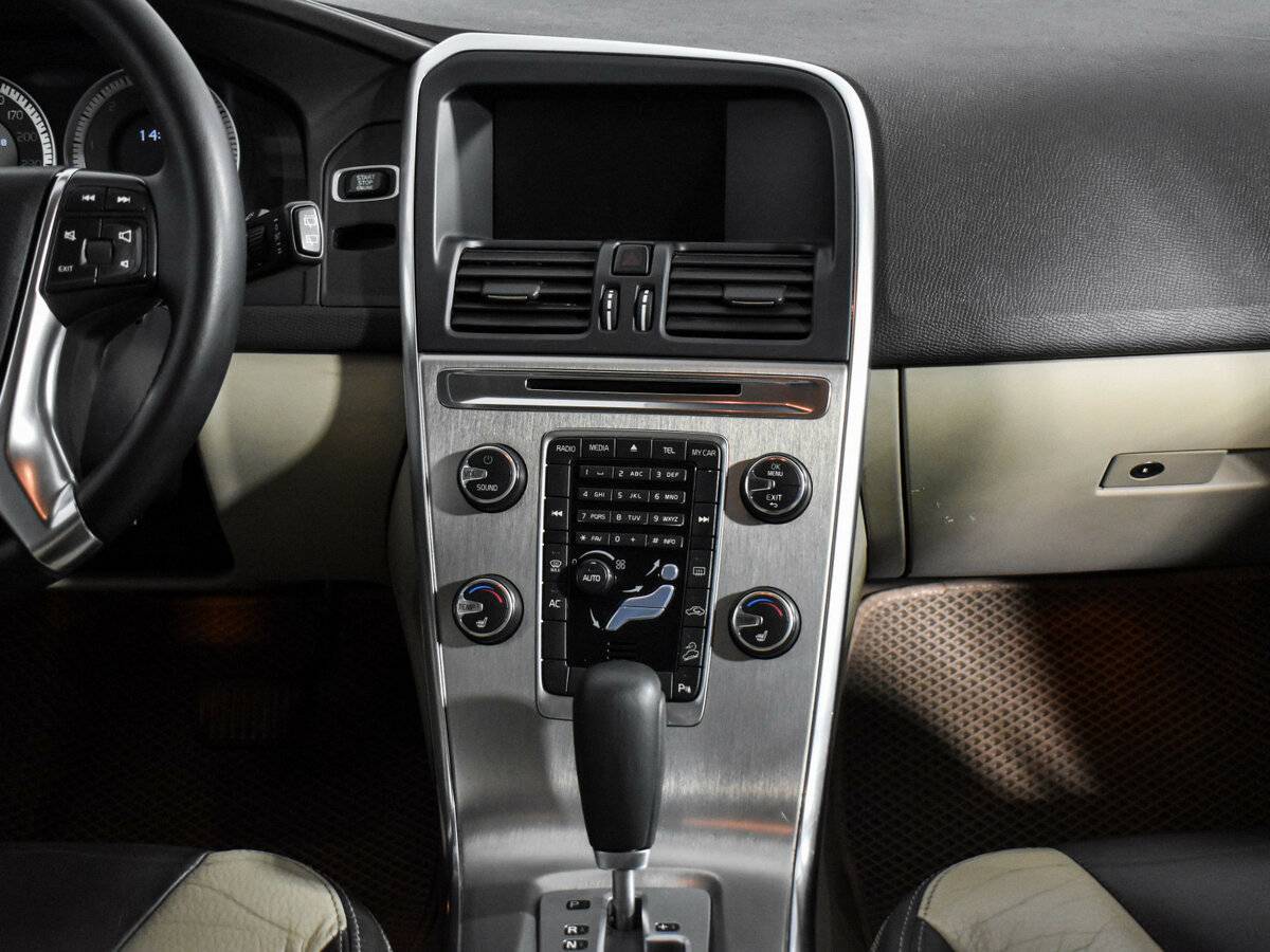 Volvo XC60, 2011 Фото №14