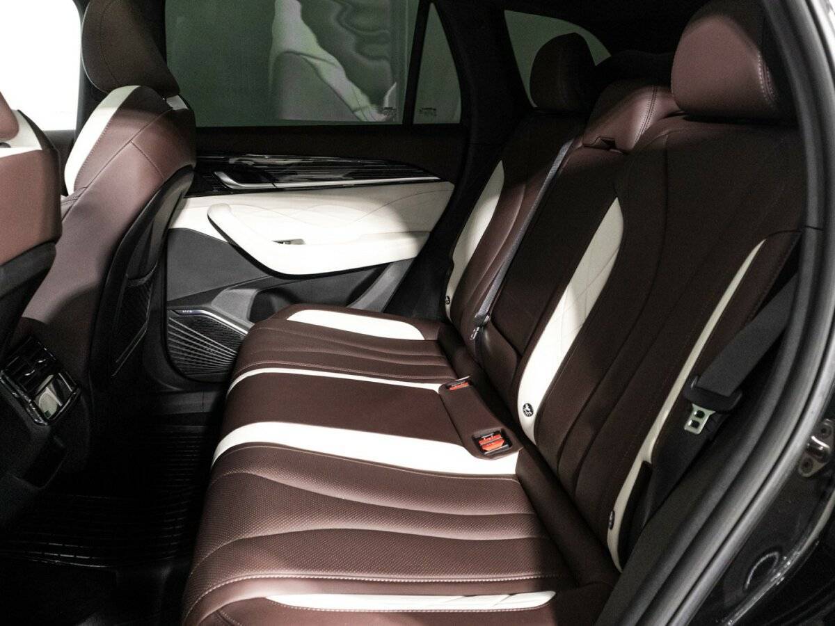 Geely Monjaro, 2023 Фото №10