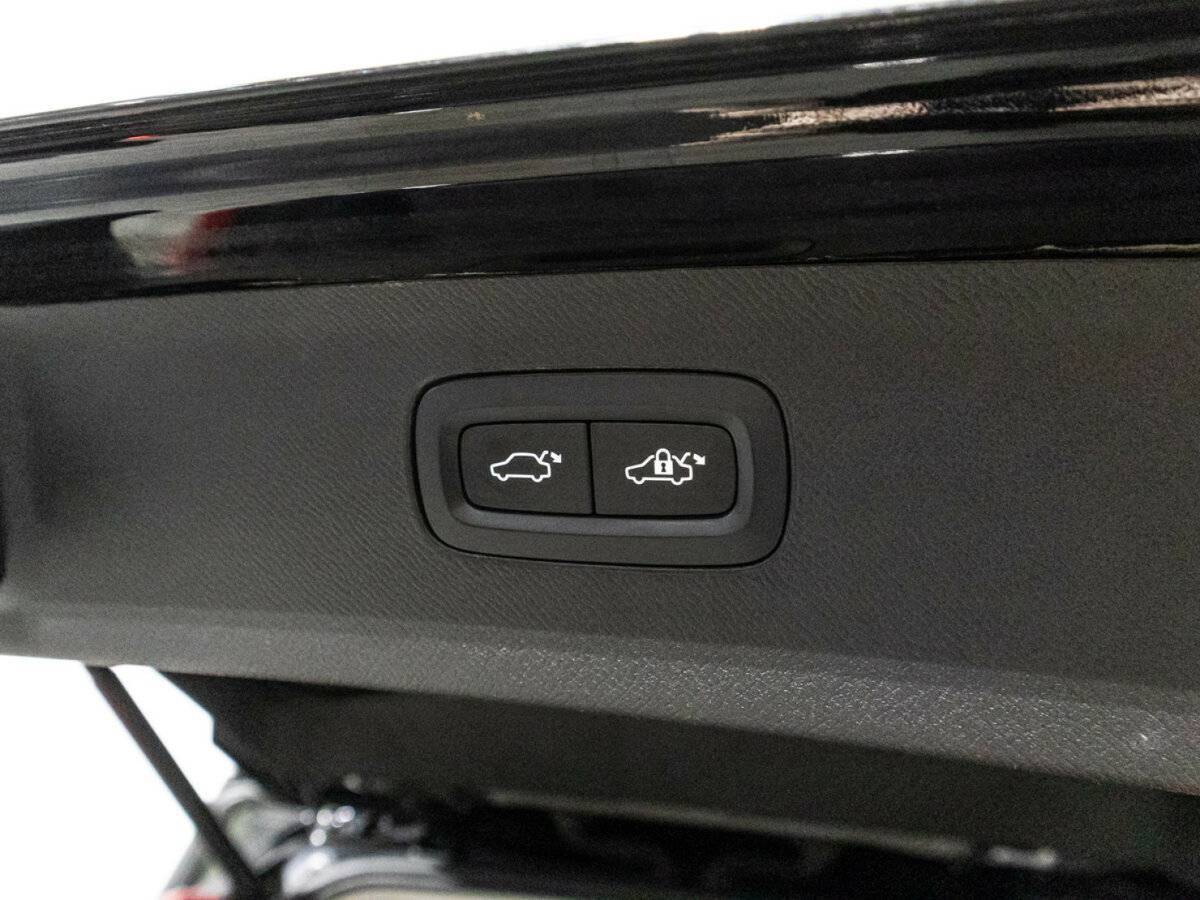 Volvo XC90, 2021 Фото №16