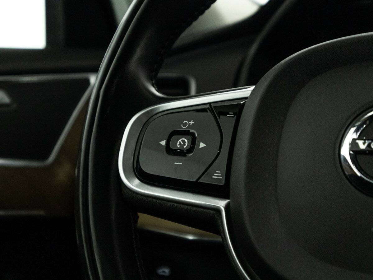 Volvo XC90, 2021 Фото №21