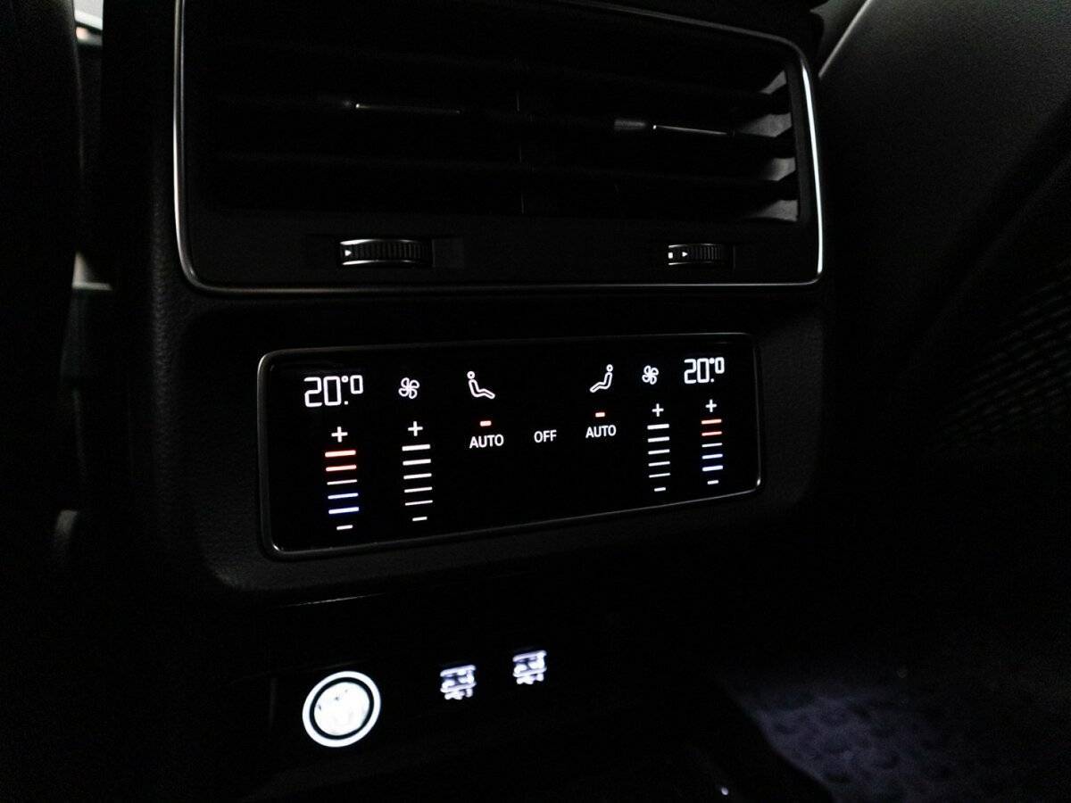 Audi Q7 45 TDI, 2020 Фото №26