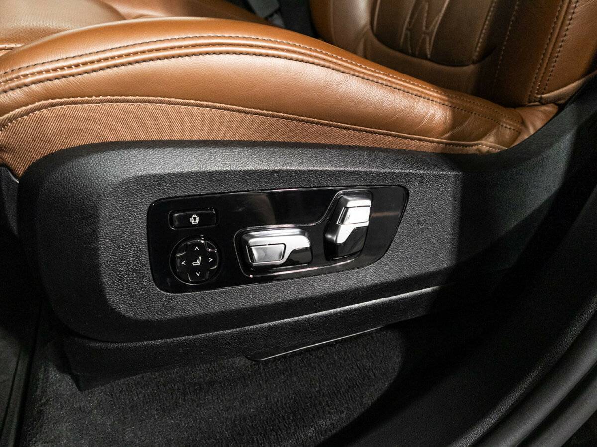 BMW X5 M50d, 2020 Фото №18