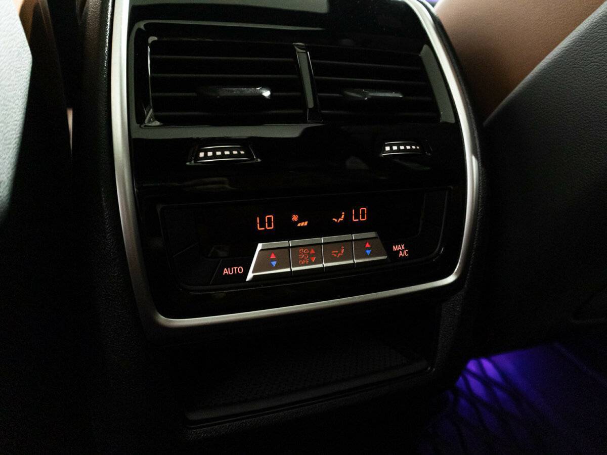 BMW X5 M50d, 2020 Фото №27