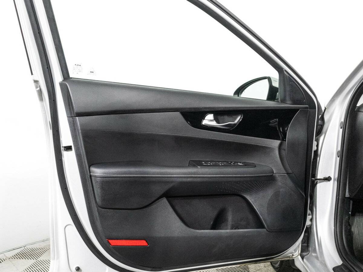 Kia Cerato, 2021 Фото №25