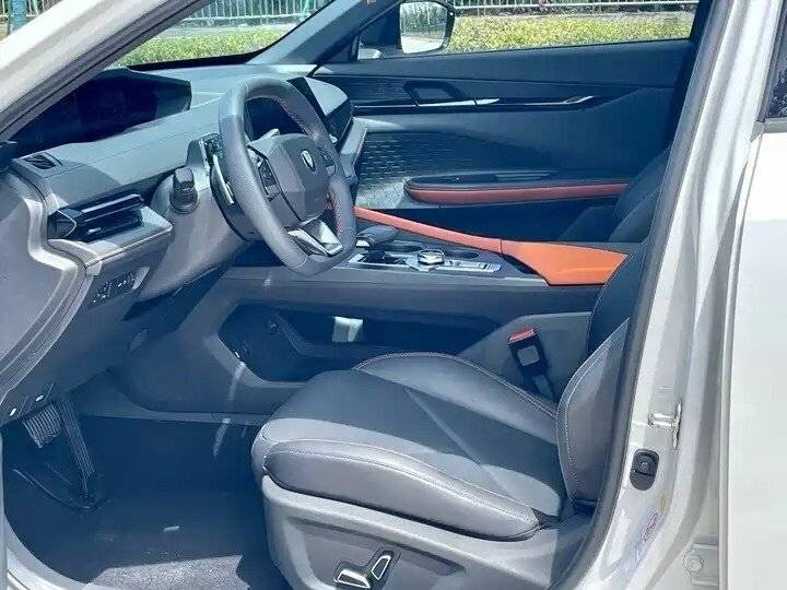 Changan UNI-V, 2022 - 5 000 км. | Фото №6