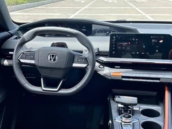 Changan UNI-V, 2022 - 5 000 км. | Фото №8