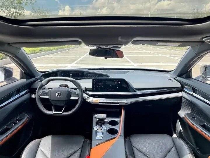 Changan UNI-V, 2022 Фото №9