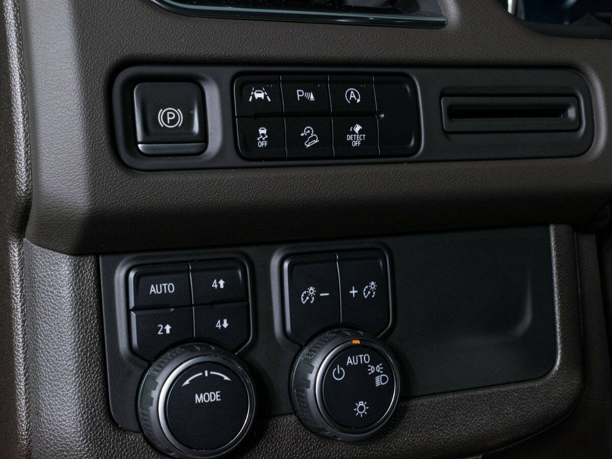 Chevrolet Tahoe, 2022 Фото №18