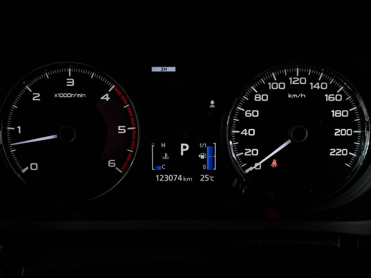 Mitsubishi Pajero Sport, 2020 Фото №9