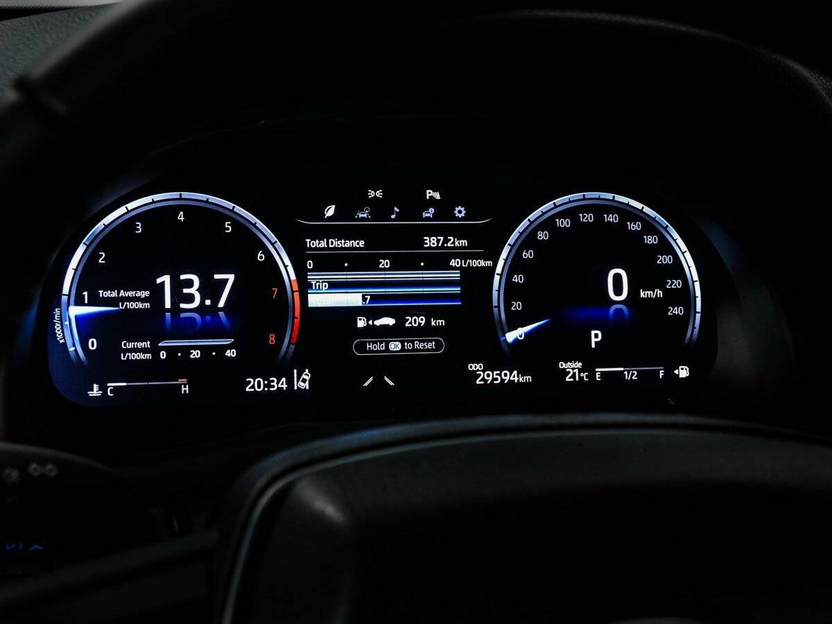 Toyota Camry, 2023 Фото №10