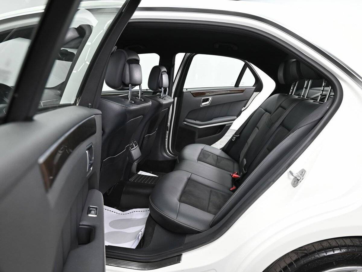 Mercedes-Benz E-Класс 200 7G-Tronic, 2011 Фото №15