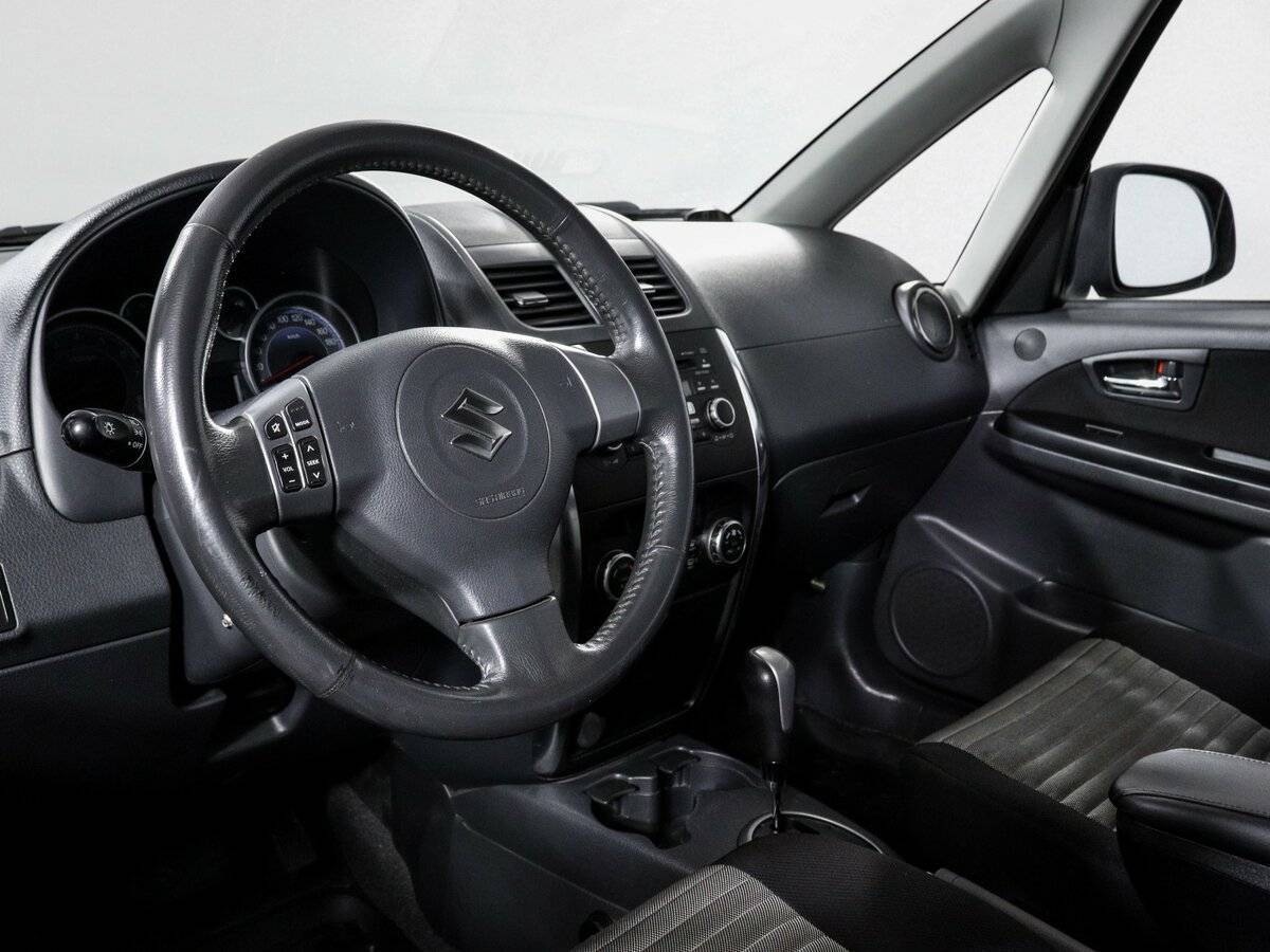 Suzuki SX4, 2010 Фото №14