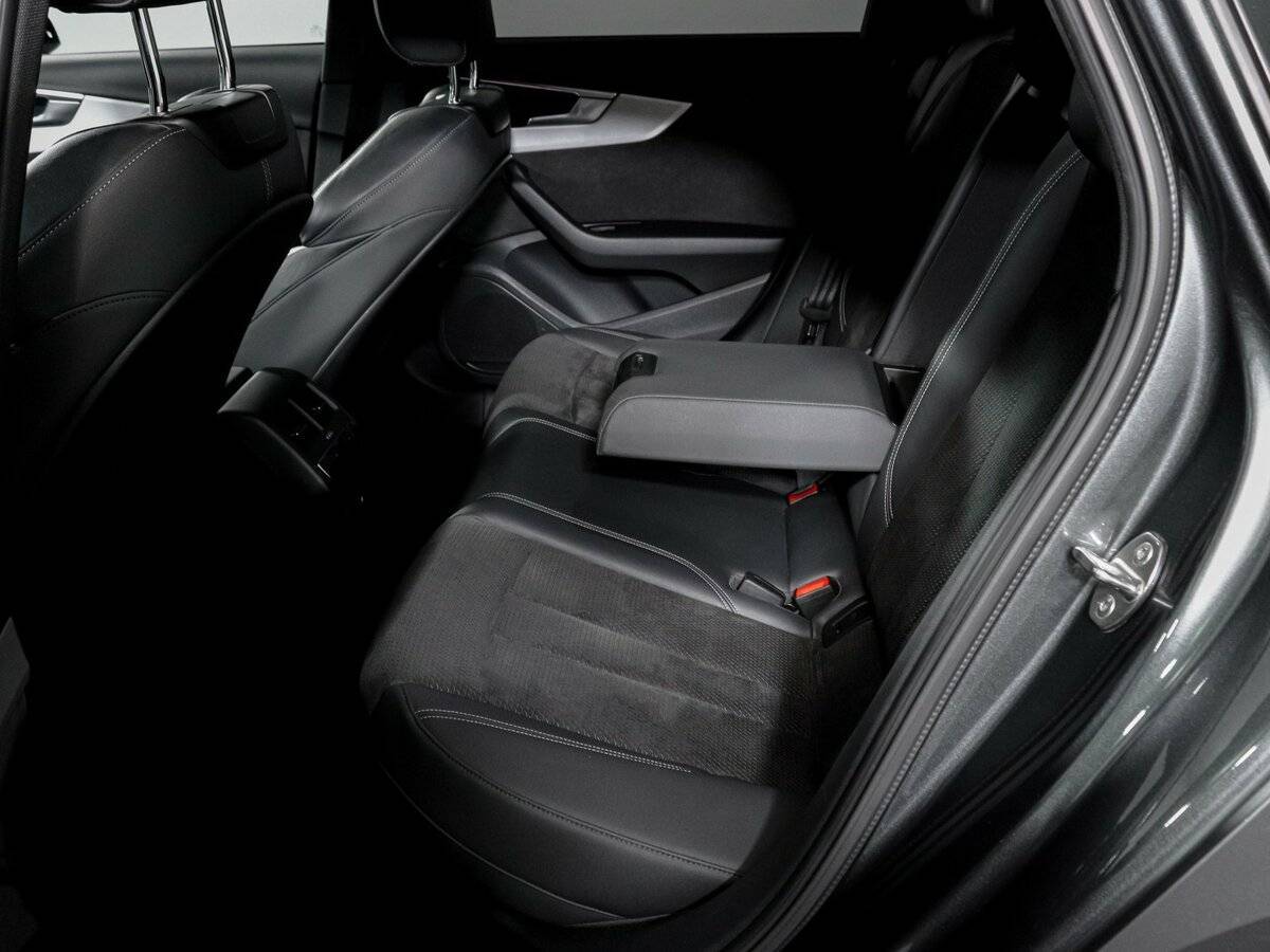 Audi A4 45 TFSI, 2020 Фото №8
