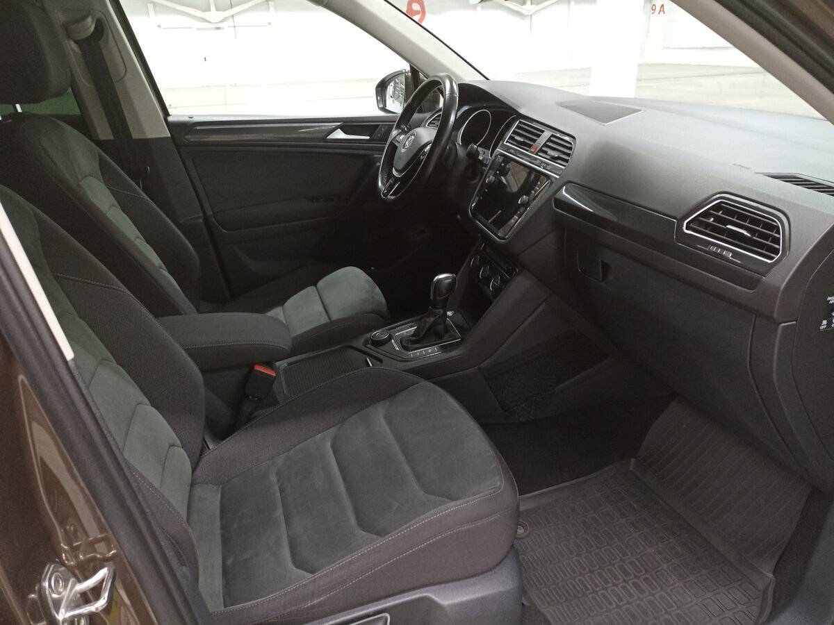 Volkswagen Tiguan, 2020 Фото №11