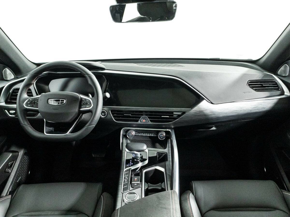 Geely Tugella, 2024 Фото №13