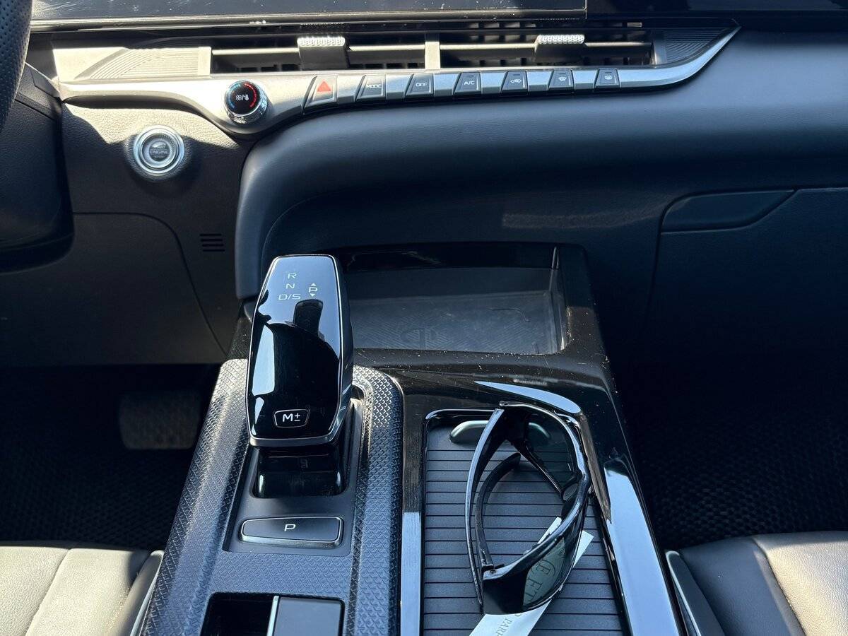 FAW Bestune T55, 2023 Фото №16