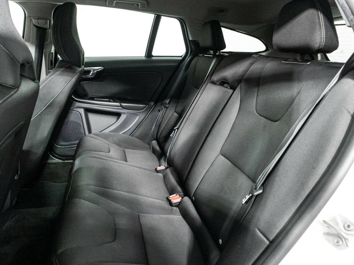 Volvo V60 Cross Country, 2018 Фото №10