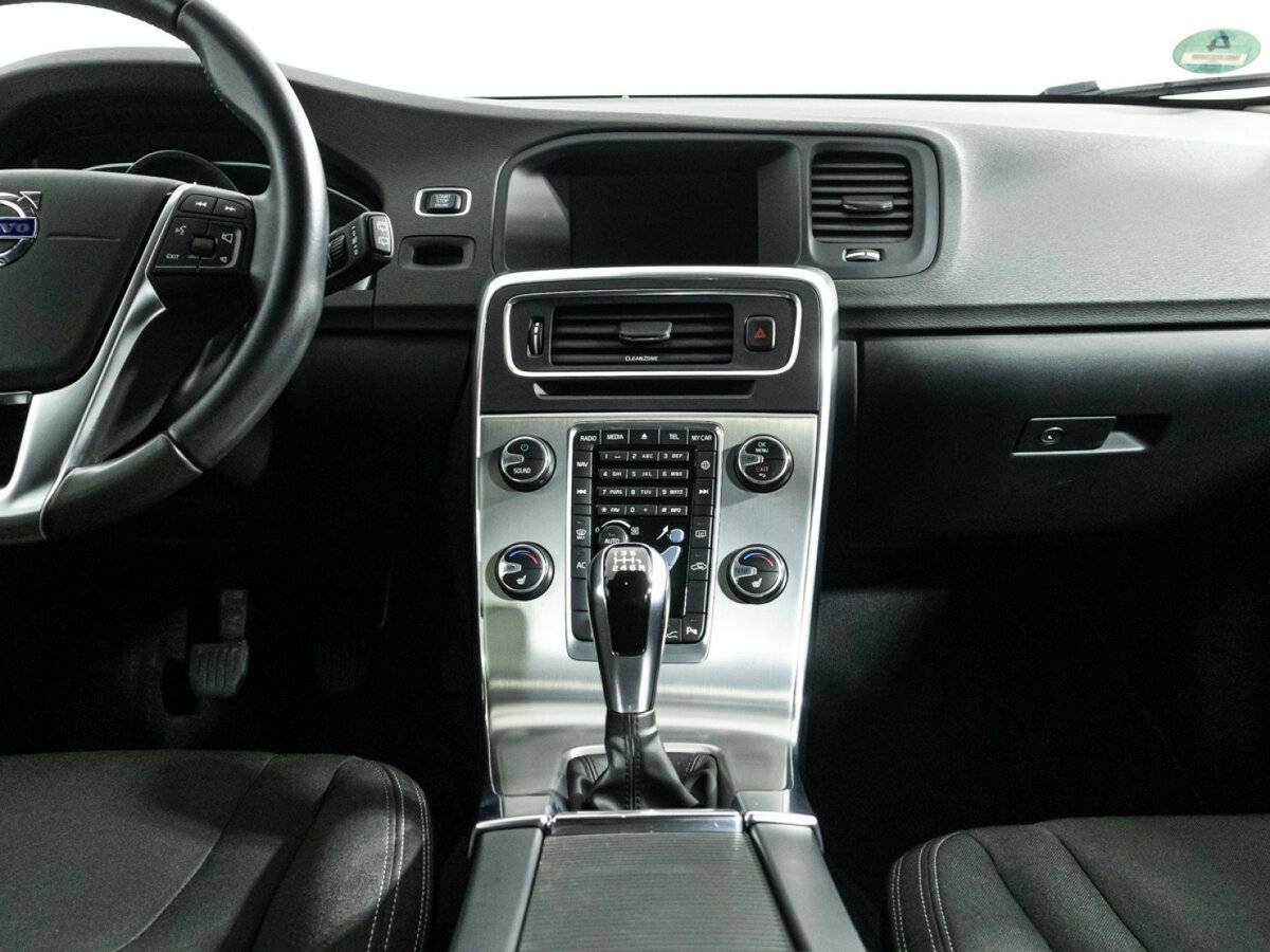 Volvo V60 Cross Country, 2018 Фото №14