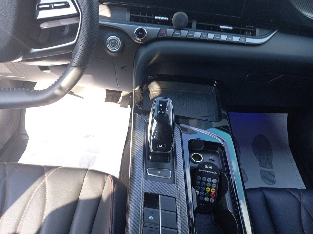 FAW Bestune T55, 2023 Фото №14