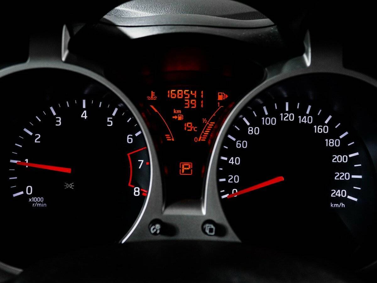 Nissan Juke, 2012 Фото №11