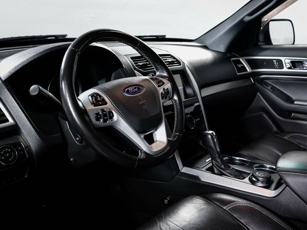 Ford Explorer Sport, 2013 Фото №13