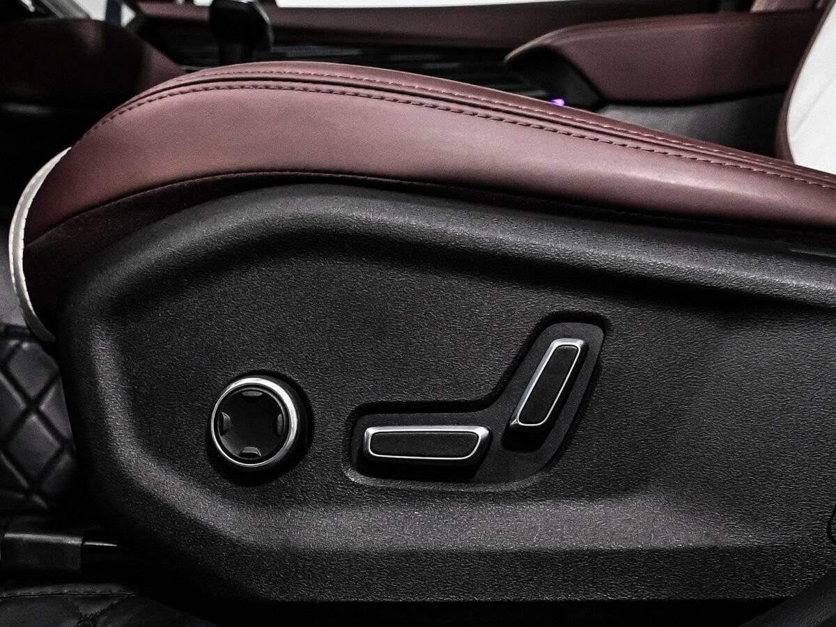 Geely Monjaro, 2023 Фото №18