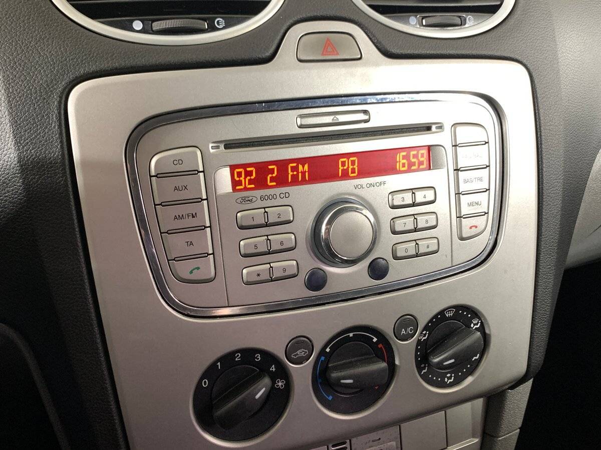 Ford Focus, 2009 Фото №12