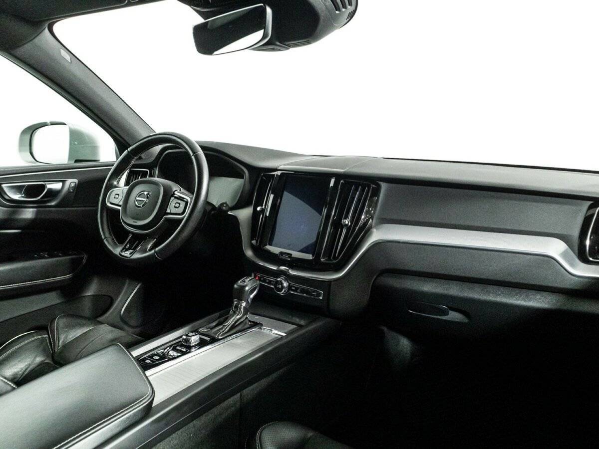 Volvo XC60, 2018 Фото №9