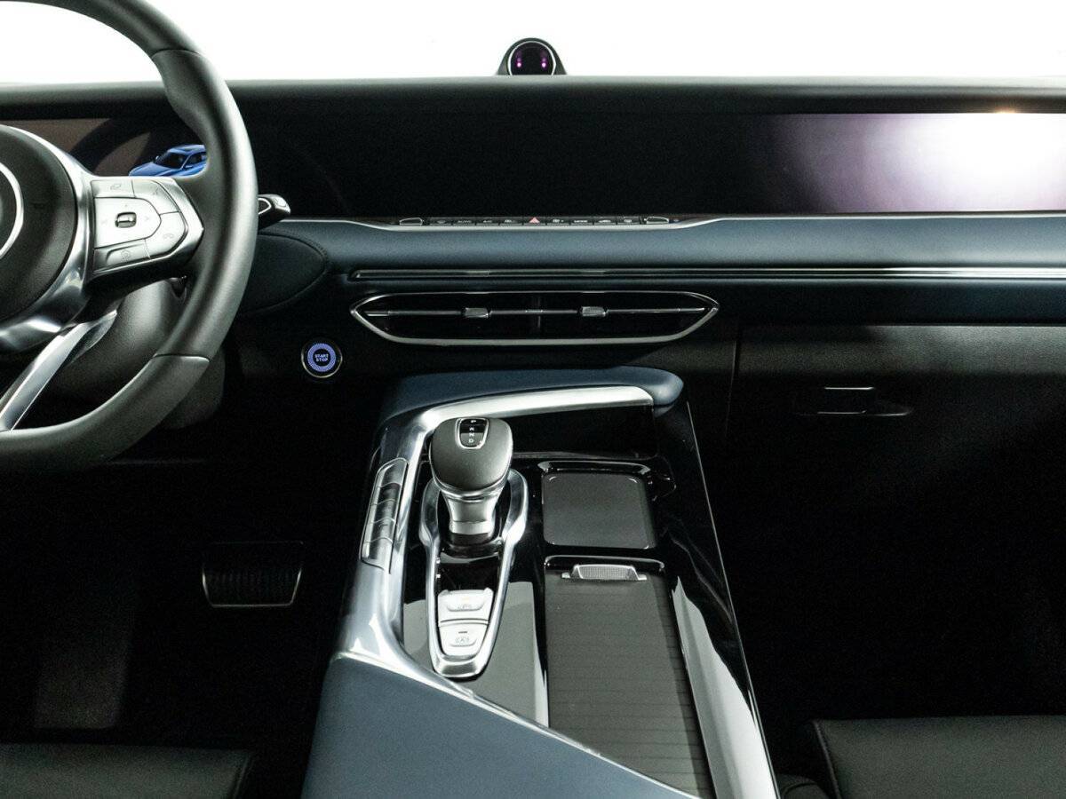 Voyah Free EVR, 2022 Фото №14