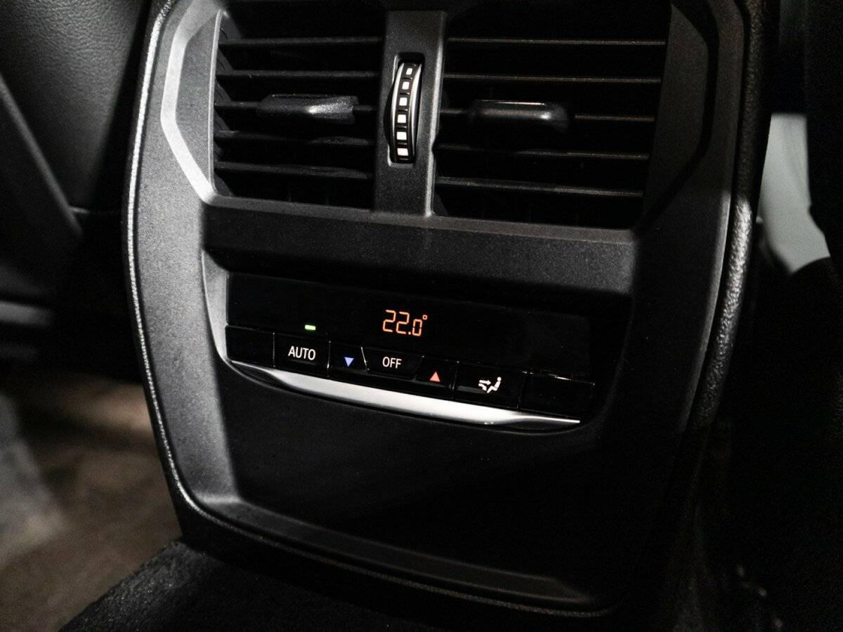 BMW 3 серии 318i, 2020 Фото №22