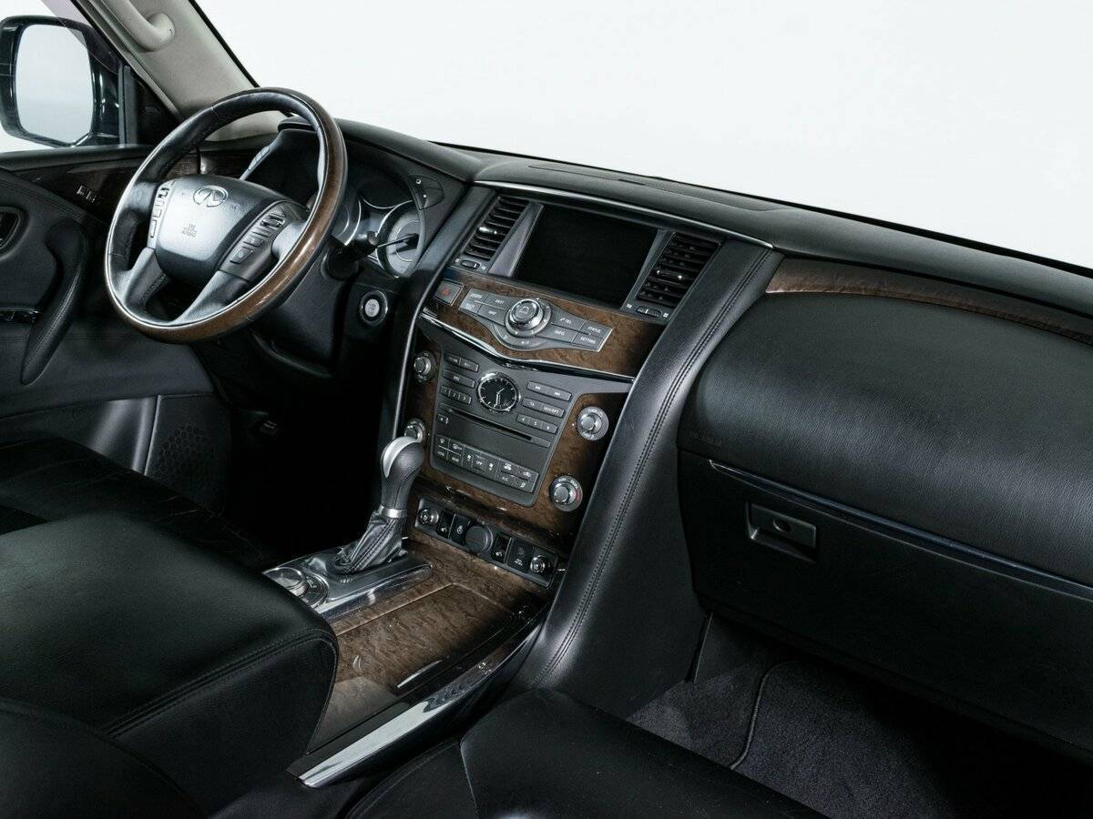 Infiniti QX56, 2012 Фото №12