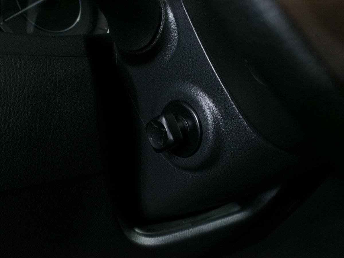 Infiniti QX56, 2012 Фото №18