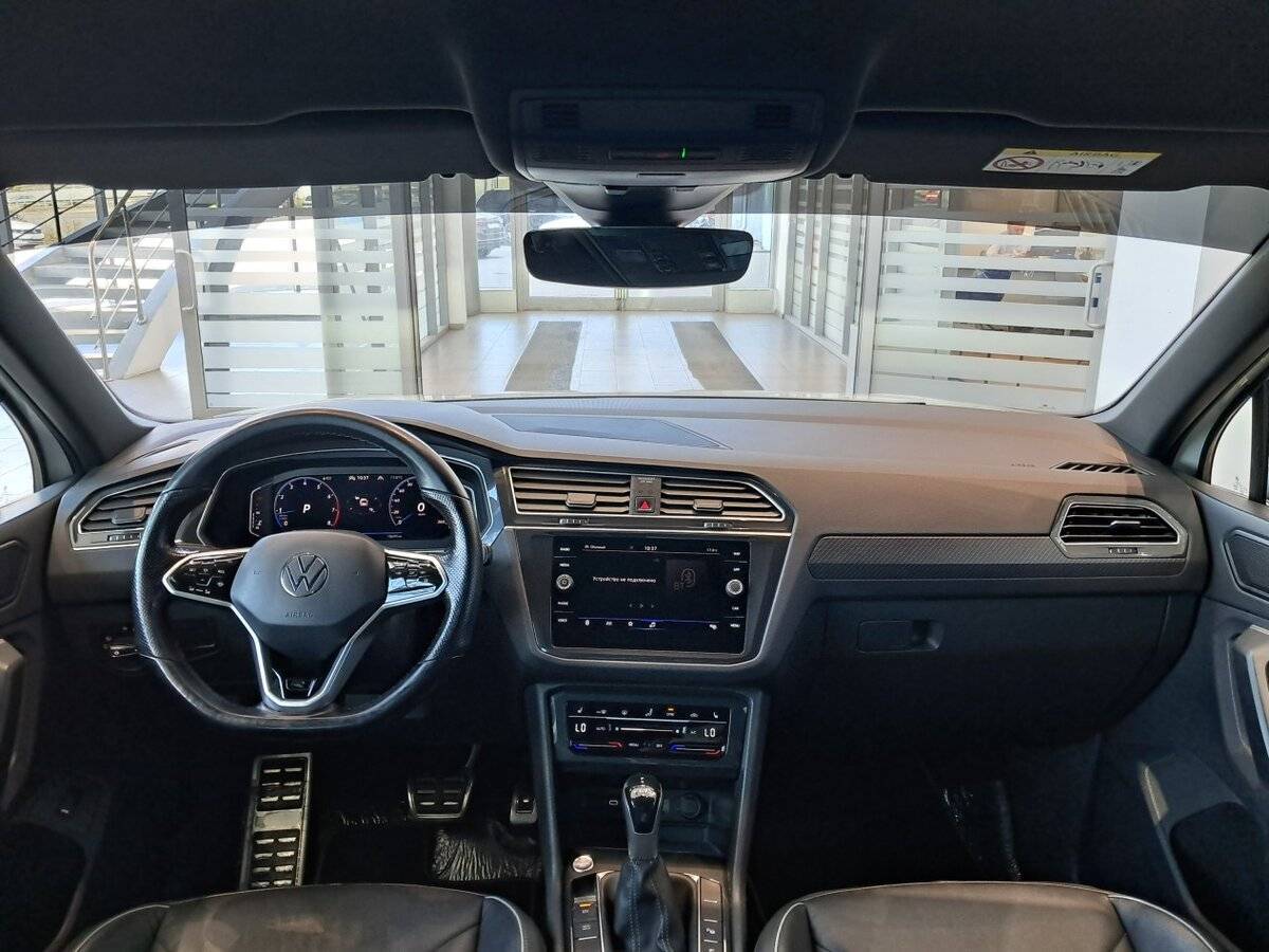 Volkswagen Tiguan, 2021 Фото №14