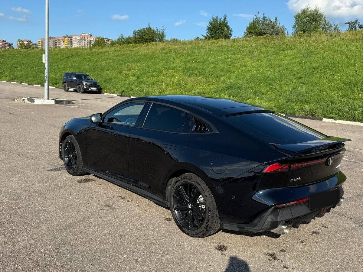 Changan UNI-V, 2023 Фото №9