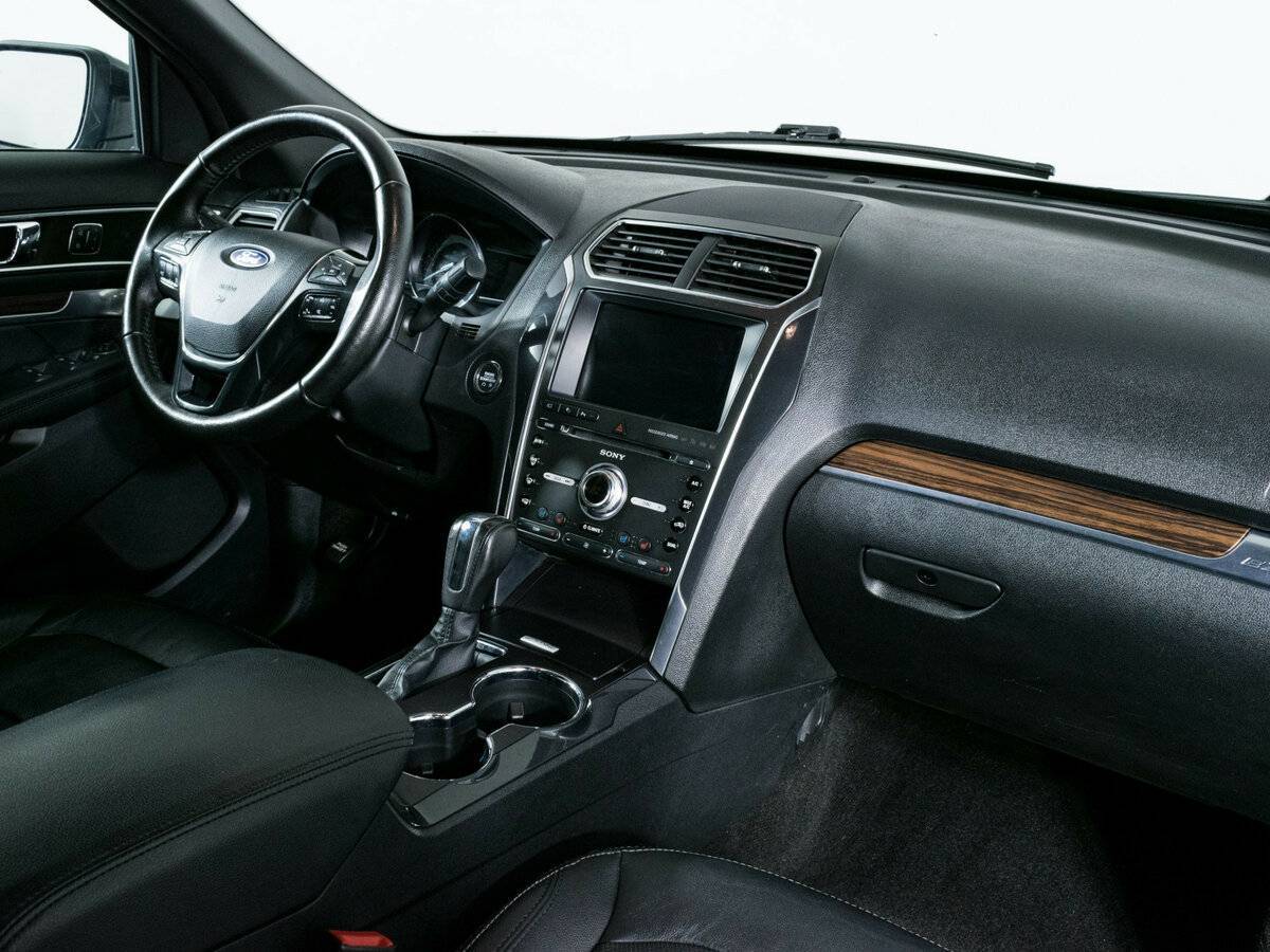 Ford Explorer, 2018 Фото №12