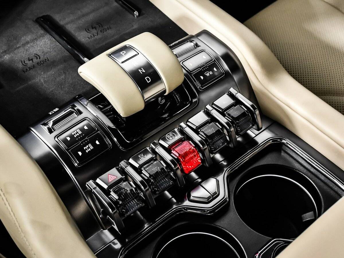 BYD FangChengBao Leopard 8, 2024 Фото №24