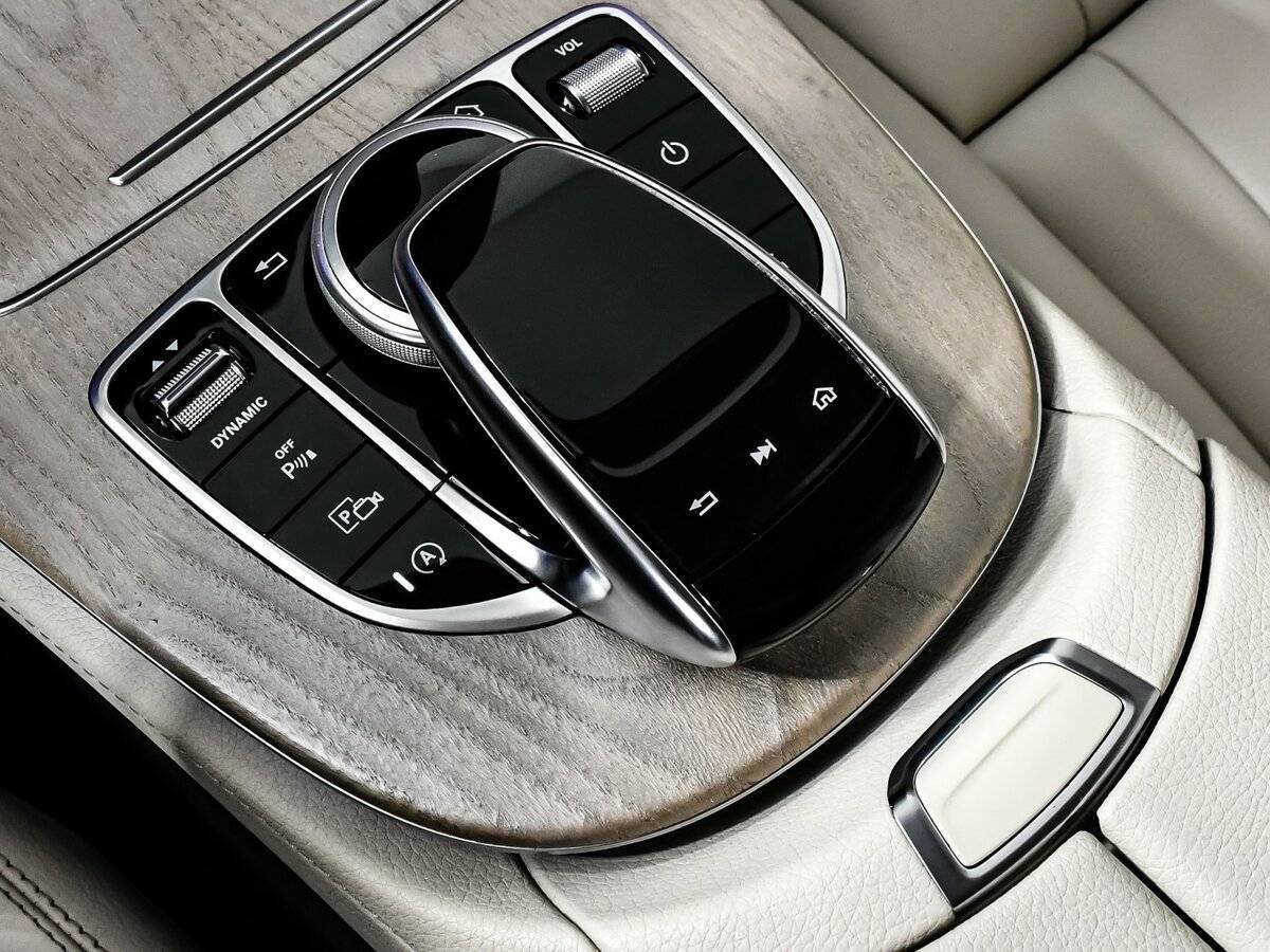 Mercedes-Benz E-Класс 200, 2019 Фото №18