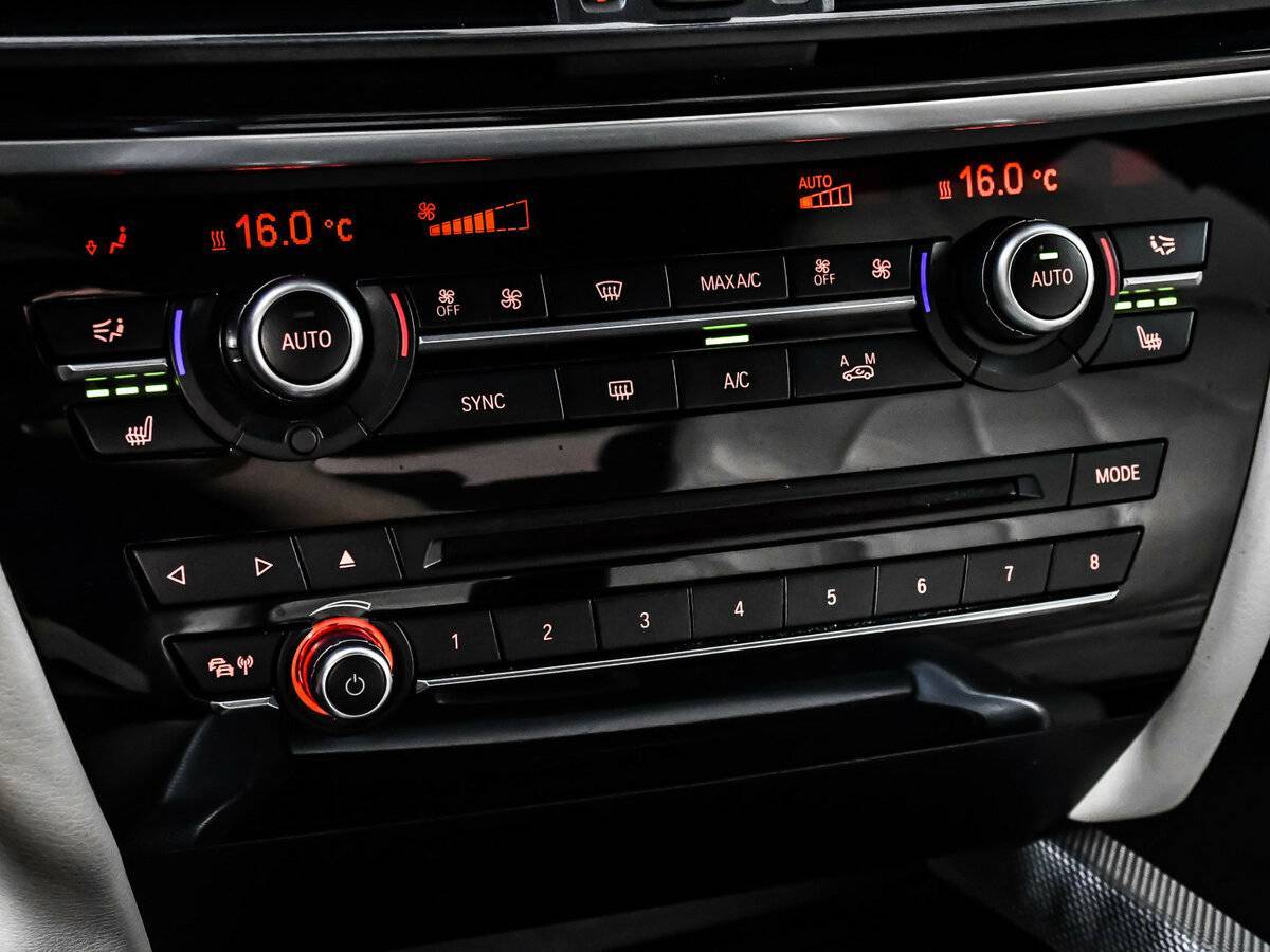 BMW X5 40d, 2015 Фото №18