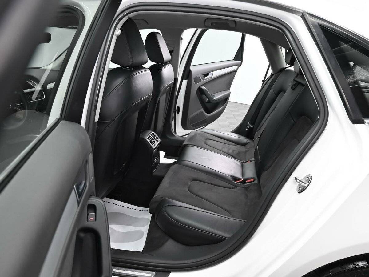 Audi A4, 2010 Фото №14