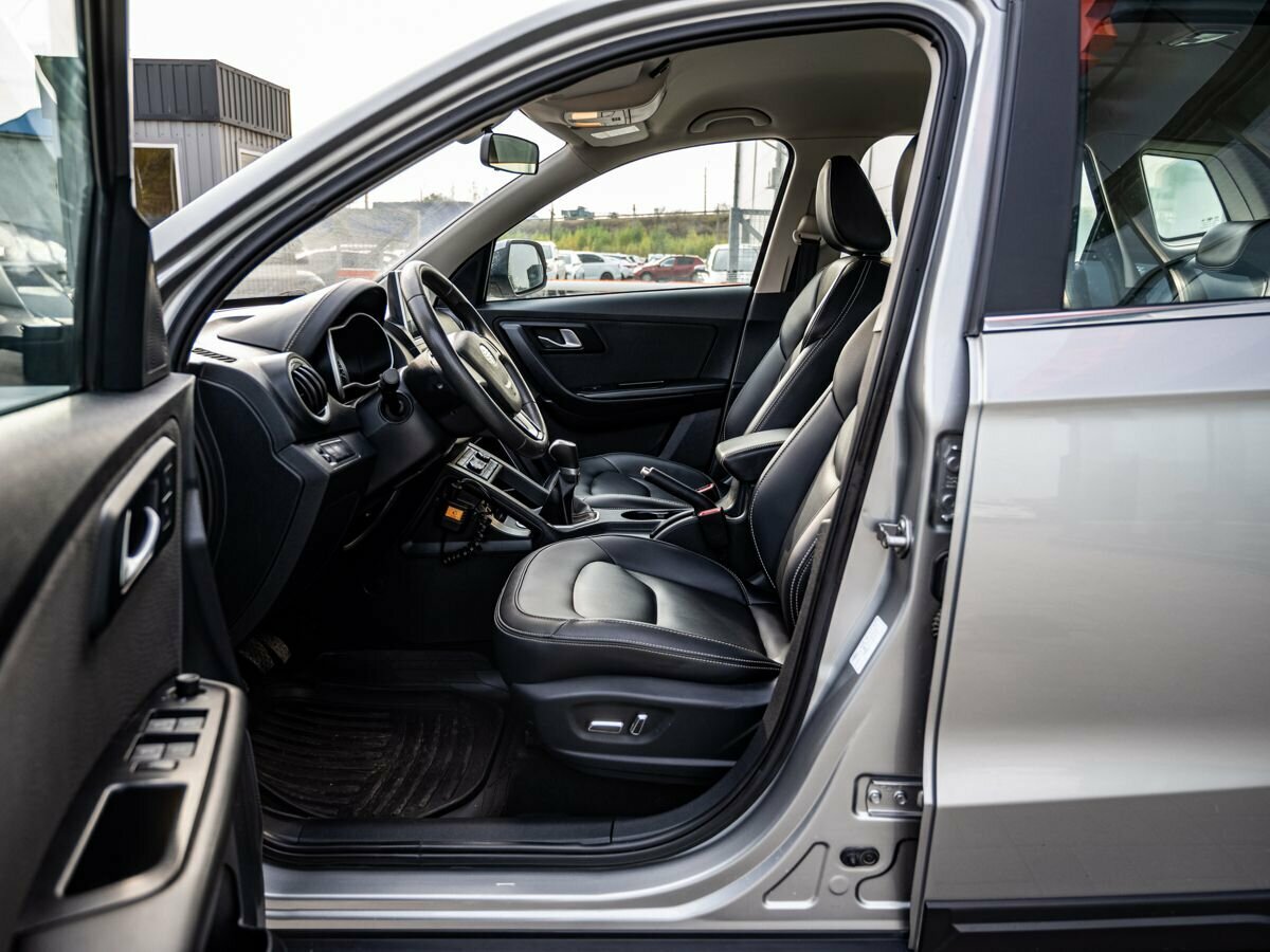 FAW Besturn X40 I, 2020 Фото №11