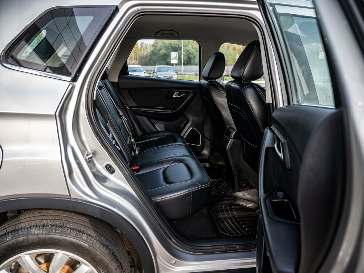 FAW Besturn X40 I, 2020 Фото №12