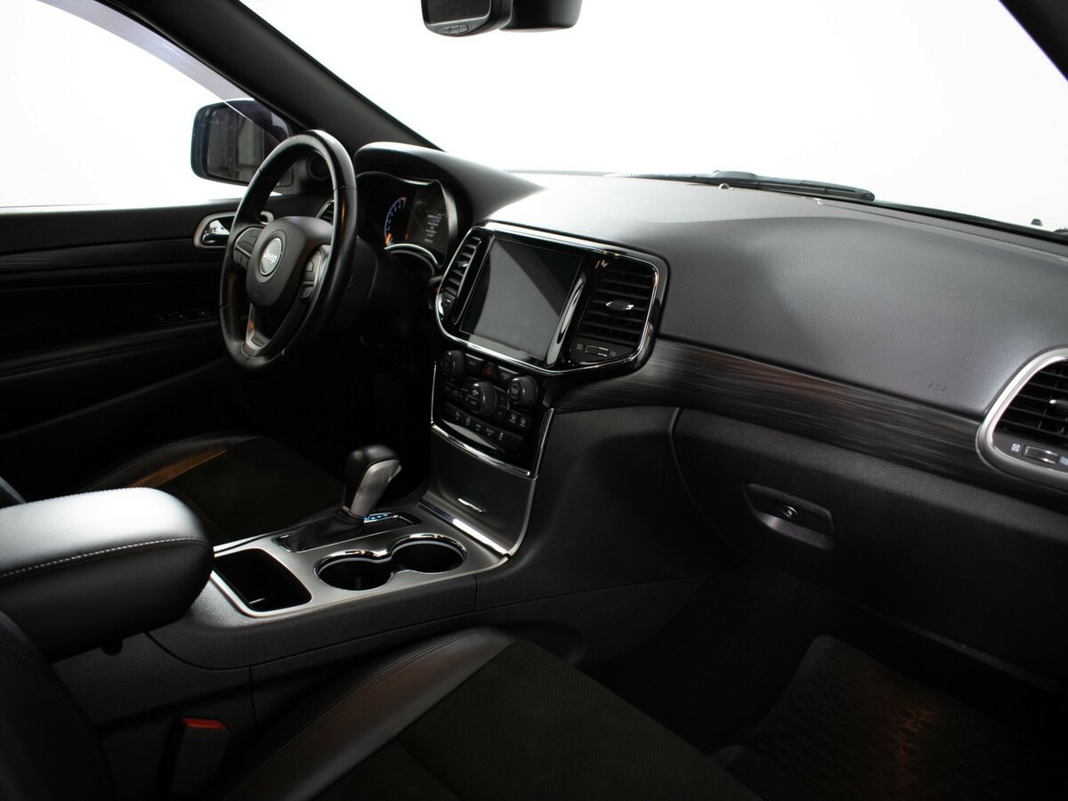 Jeep Grand Cherokee IV (WK2) Рестайлинг, 2019 Фото №9