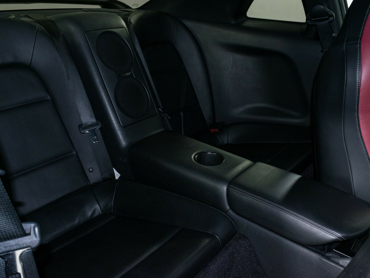 Nissan GT-R I Рестайлинг 1, 2011 Фото №10