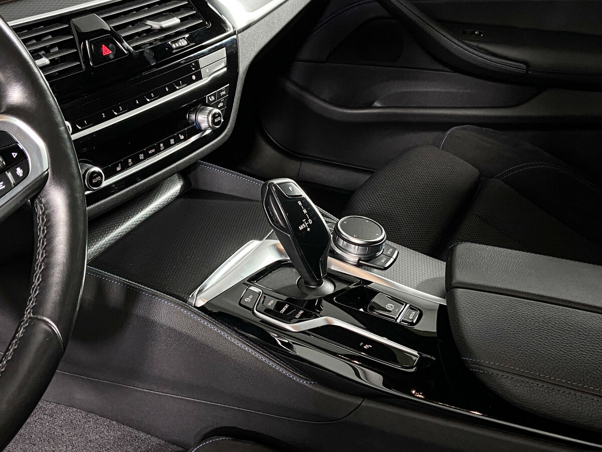 BMW 5 серии 520d xDrive VII (G30/G31) Рестайлинг, 2021 Фото №11