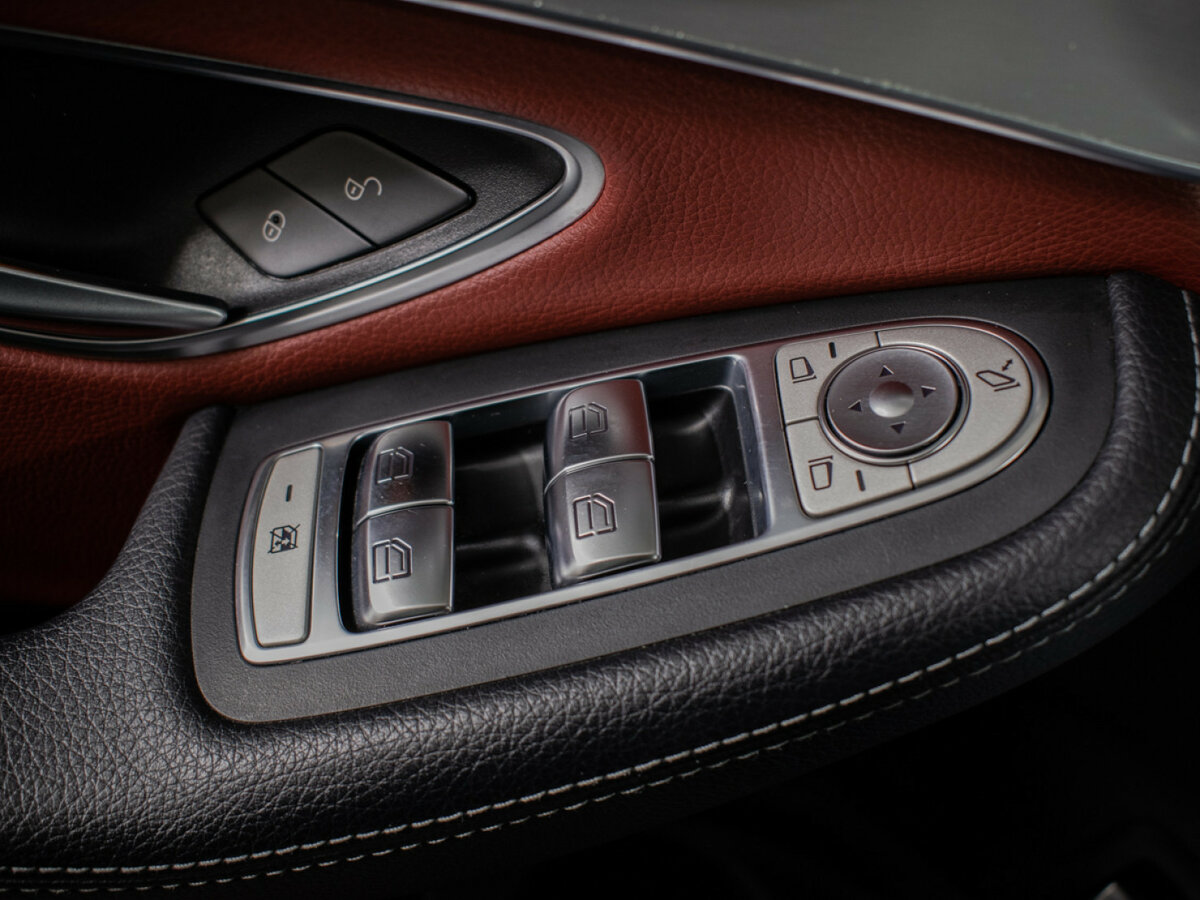 Mercedes-Benz GLC Coupe 250 I (C253), 2017 Фото №19