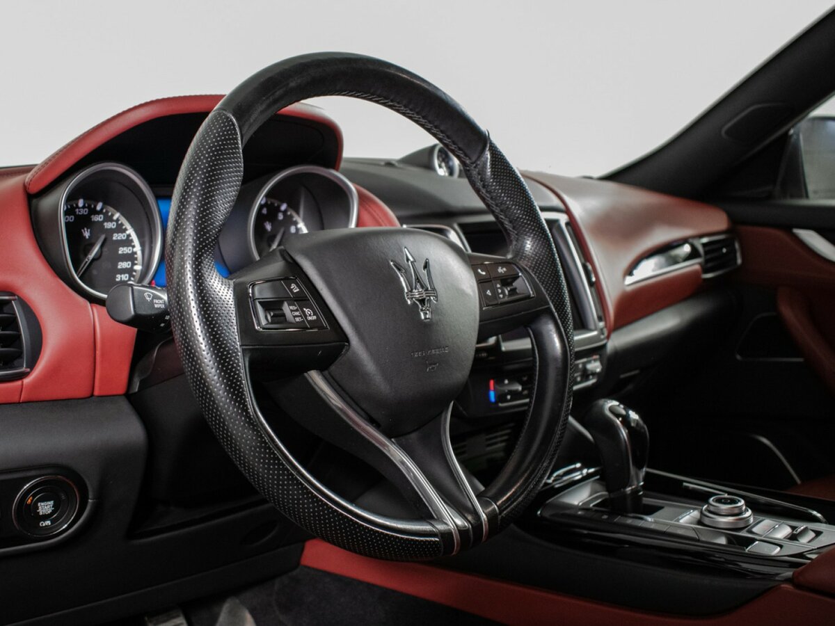 Maserati Levante I, 2017 Фото №13