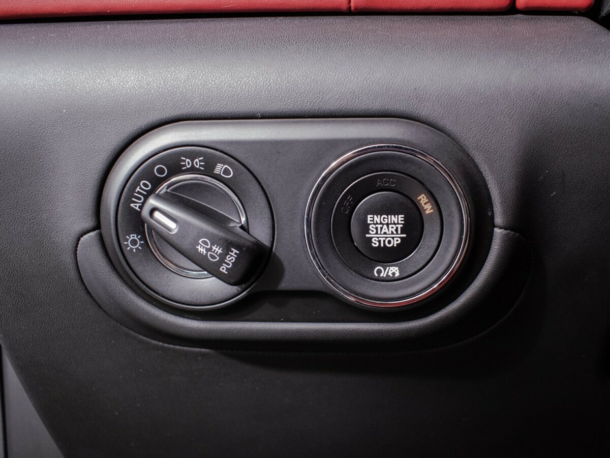 Maserati Levante I, 2017 Фото №21