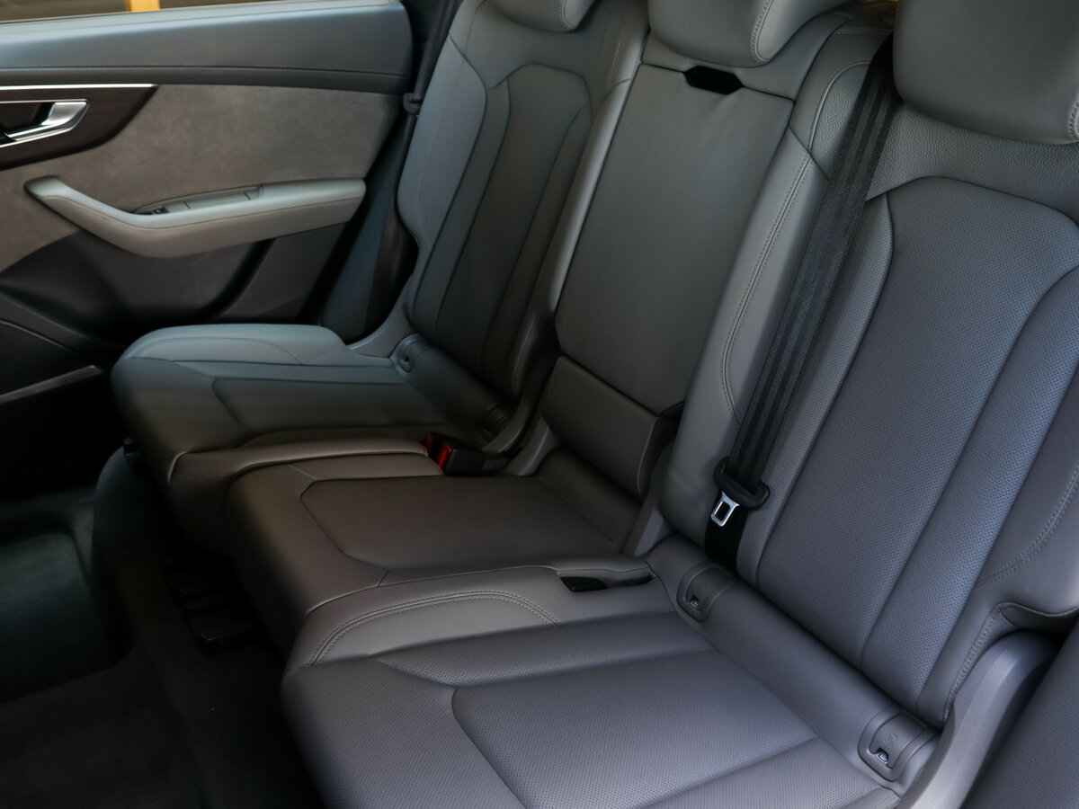 Audi Q8 45 TDI I (4M), 2021 Фото №10